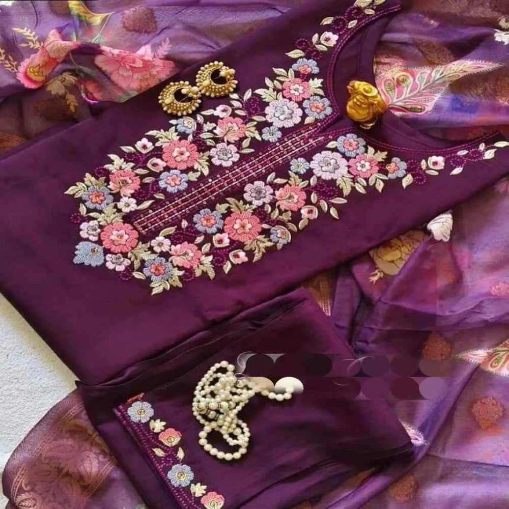 Embroidery stone three pieces